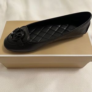 Michael kors flats